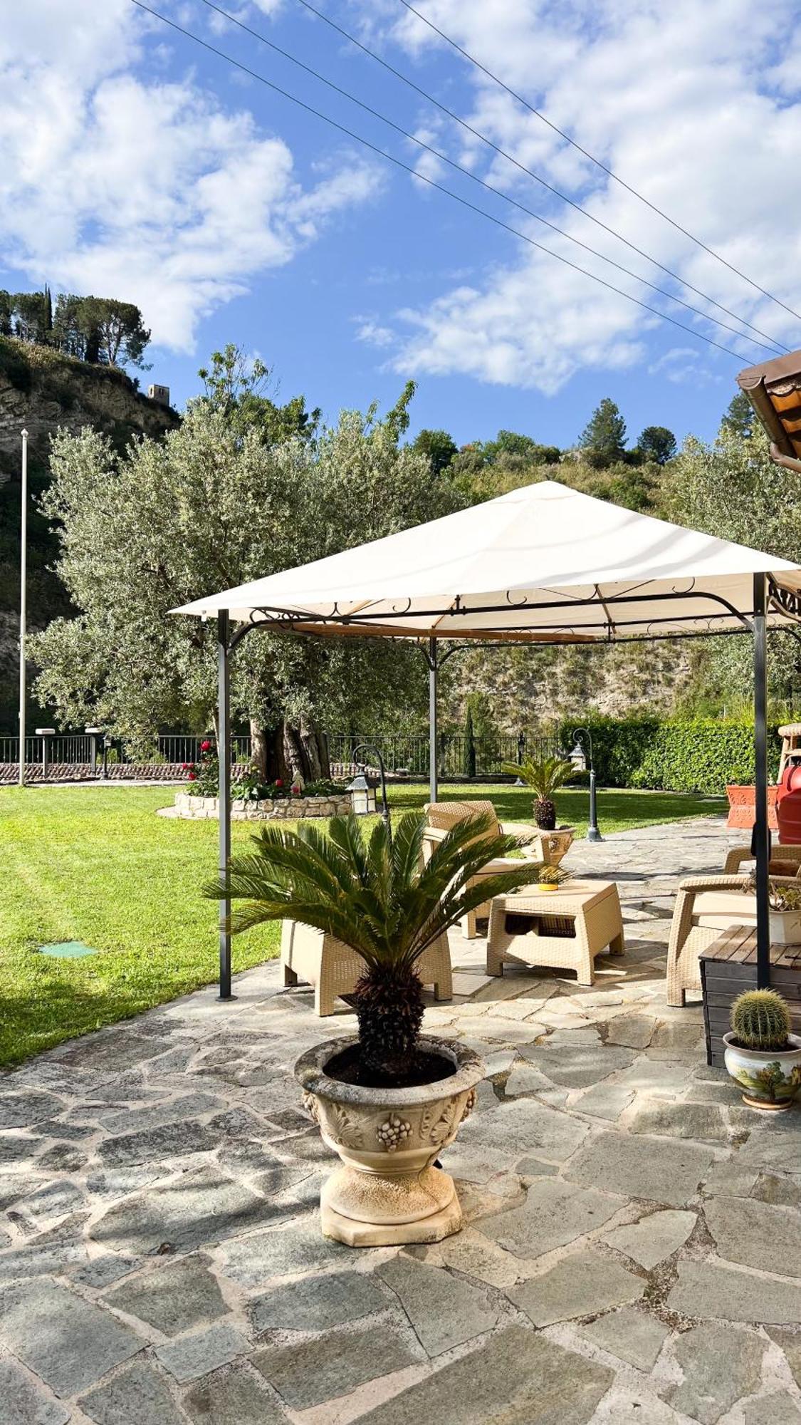 Giardino Sul Fiume Apartamento Ascoli Piceno Exterior foto